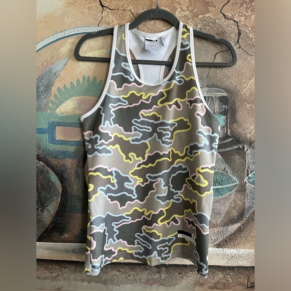 Stella McCartney camo activewear tank - Picture 1 of 10